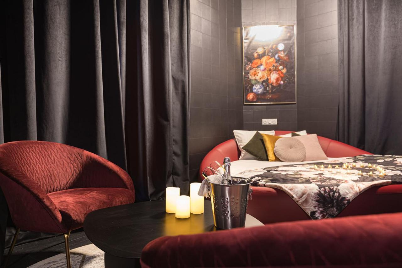 Legend Majestic Superbe Love Room - Jacuzzi - Champagne - Romantisme - Parking Prive Gratuit Mâcon Exterior photo
